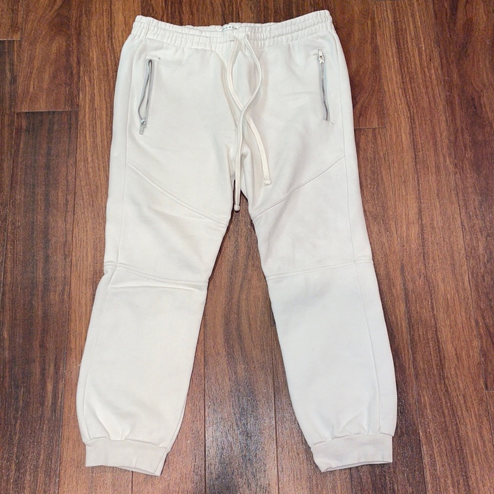 White joggers from pacson